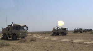 Azərbaycan Ordusunun minaatan batareyaları döyüş atışları icra edir
